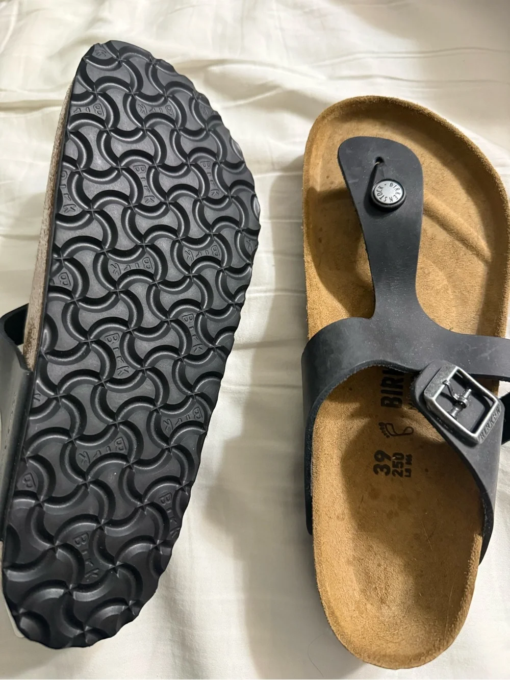 NWT Birkenstock Gizeh Sandals